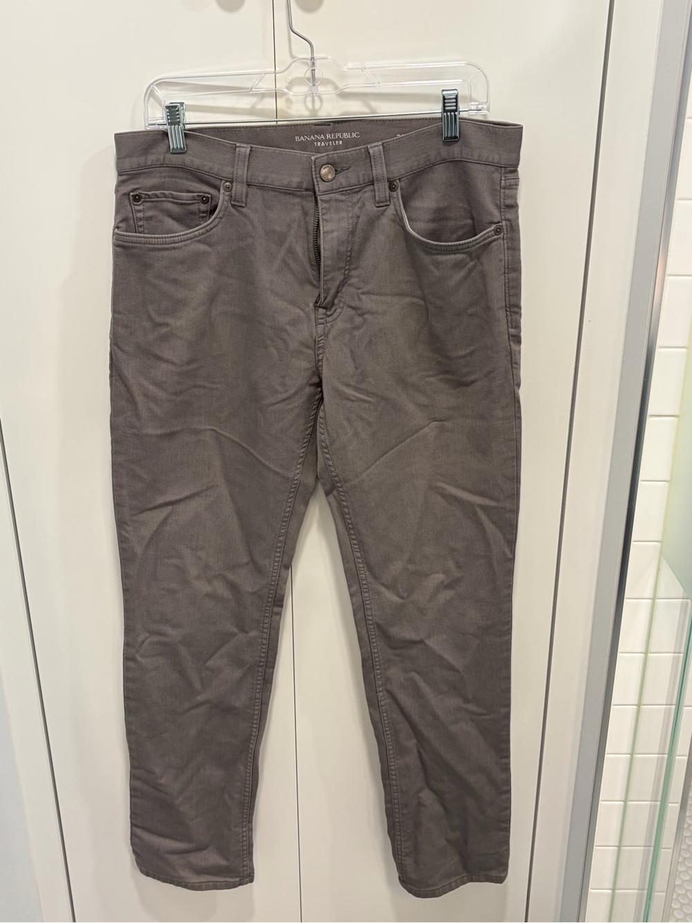 Banana Republic Men’s Taupe Slim Straight Jeans